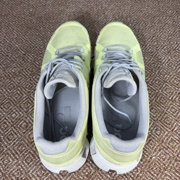 On Cloud 5 Womens 9.5 Shoes Yellow Running Walking Gym Swiss Sneaker Athletic - Picture 7 of 8